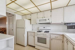 5623 80TH STREET, ST PETERSBURG, FL 33709 - MLS#MFRTB8462934