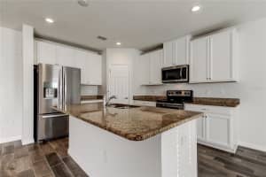 5050 SUNCATCHER DRIVE, WESLEY CHAPEL, FL 33545 - MLS#MFRTB8462958