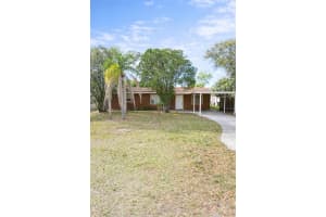 634 Strain Blvd, LAKELAND