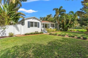 209 17TH AVENUE, ST PETERSBURG, FL 33704 - MLS#MFRTB8463086