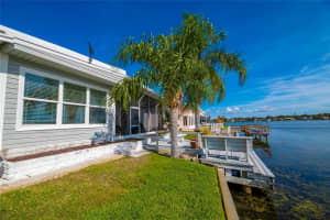 10011 110TH PLACE, LARGO, FL 33773 - MLS#MFRTB8463135