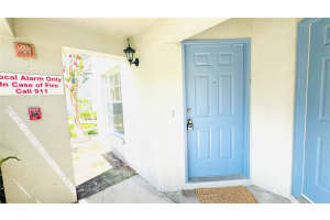 7200 BANK DRIVE, TAMPA, FL 33617 - MLS#MFRTB8463160