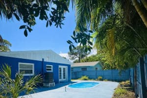 1735 MICHIGAN AVENUE, ST PETERSBURG, FL 33703 - MLS#MFRTB8463185