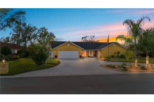 1905 COUNTRY CLUB COURT, PLANT CITY, FL 33566 - MLS#MFRTB8463303