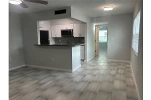 129 104TH AVENUE, TREASURE ISLAND, FL 33706 - MLS#MFRTB8463307