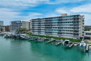 223 Island Way #5d, CLEARWATER BEACH