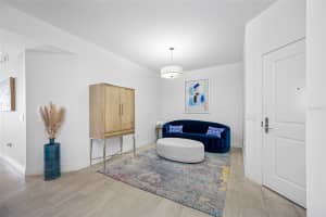 1325 SNELL ISLE BOULEVARD, ST PETERSBURG, FL 33704 - MLS#MFRTB8463384