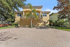 144 BANYAN BAY DRIVE, ST PETERSBURG, FL 33705 - MLS#MFRTB8463454