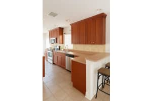 2117 SPRUCE STREET, TAMPA, FL 33607 - MLS#MFRTB8463467