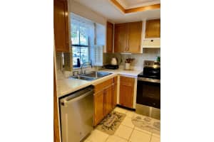 1662 LAKE AVENUE, CLEARWATER, FL 33756 - MLS#MFRTB8463500