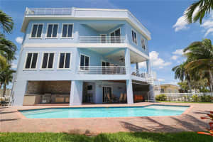 11105 5TH STREET, TREASURE ISLAND, FL 33706 - MLS#MFRTB8463577