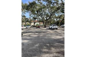 5221 Bayshore Blvd #19 Tampa, FL 33611 - Off Market
