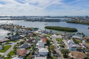 6619 BLUE HERON DRIVE, ST PETERSBURG, FL 33707 - MLS#MFRTB8463790