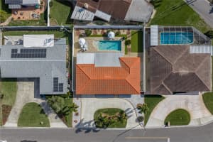 6619 BLUE HERON DRIVE, ST PETERSBURG, FL 33707 - MLS#MFRTB8463790