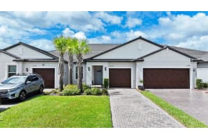 10232 Echo Dock Loop, SAN ANTONIO