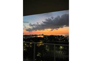 175 1ST STREET, ST PETERSBURG, FL 33701 - MLS#MFRTB8463912