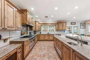 2221 28TH WAY, FORT LAUDERDALE, FL 33312 - MLS#MFRTB8463938