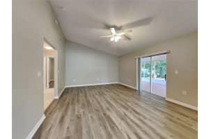 MLS# MFRTB8463994, Lakeland, Florida 33810