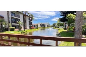 8609 HURON COURT, TAMPA, FL 33614 - MLS#MFRTB8463997