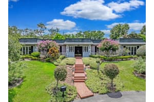 1249 Lake Point Dr, LAKELAND