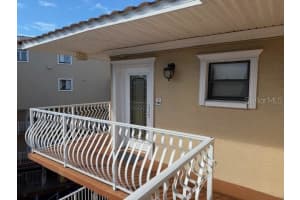 1420 Bayshore Blvd #402, DUNEDIN