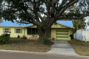 7833 CAUSEWAY BOULEVARD, ST PETERSBURG, FL 33707 - MLS#MFRTB8464171