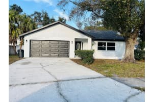 12195 71ST WAY, LARGO, FL 33773 - MLS#MFRTB8464304