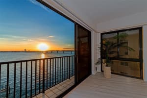 378 GOLDEN GATE POINT, SARASOTA, FL 34236 - MLS#MFRTB8464308