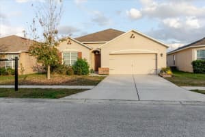 525 SQUIRES GROVE DRIVE, WINTER HAVEN, FL 33880 - MLS#MFRTB8464311