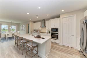 17915 CROPSIDE TRAIL, LAKEWOOD RANCH, FL 34211 - MLS#MFRTB8464350