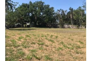 2930 HAWTHORNE STREET, SARASOTA, FL 34239 - MLS#MFRTB8464405