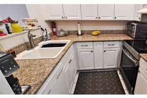 6426 ROCKPOINTE DRIVE, TAMPA, FL 33634 - MLS#MFRTB8464450