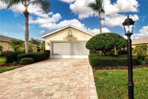 1908 STERLING GLEN COURT, SUN CITY CENTER, FL 33573 - MLS#MFRTB8464505