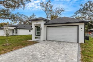 808 LOWRY LANE, TAMPA, FL 33604 - MLS#MFRTB8464574