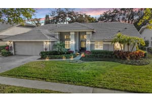 2264 Pinnacle Cir N, PALM HARBOR