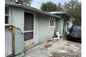 310 E Booker St, AVON PARK