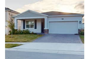 4764 Waltham Forest Dr, DAVENPORT