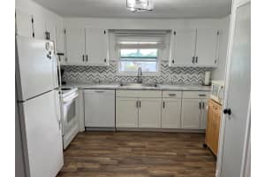 576 QUEEN PALM STREET, LARGO, FL 33778 - MLS#MFRTB8464802