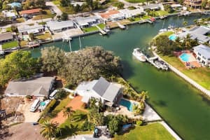 3601 COQUINA KEY DRIVE, ST PETERSBURG, FL 33705 - MLS#MFRTB8464803