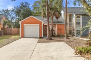 9478 Forest Hills Cir, TAMPA