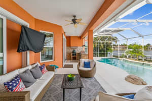 729 MANNS HARBOR DRIVE, APOLLO BEACH, FL 33572 - MLS#MFRTB8464843