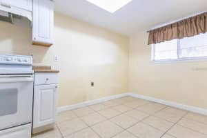 6332 NEWTOWN CIRCLE, TAMPA, FL 33615 - MLS#MFRTB8464902