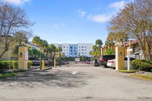 108 ALAMEDA COURT, TAMPA, FL 33609 - MLS#MFRTB8465109