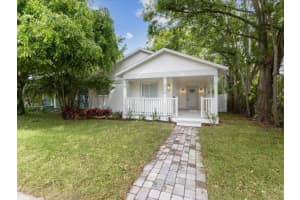 445 33RD AVENUE, ST PETERSBURG, FL 33704 - MLS#MFRTB8465202