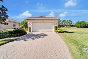 15618 AURORA LAKE CIRCLE, WIMAUMA, FL 33598 - MLS#MFRTB8465286
