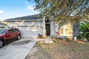 37110 HIGHLAND BLUFF CIRCLE, DADE CITY, FL 33523 - MLS#MFRTB8465352