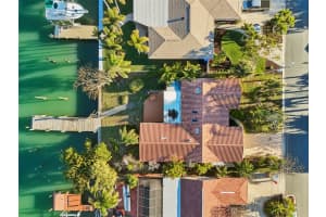 11975 4th St E, TREASURE ISLAND