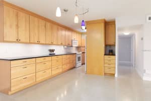 10355 PARADISE BOULEVARD, TREASURE ISLAND, FL 33706 - MLS#MFRTB8465420