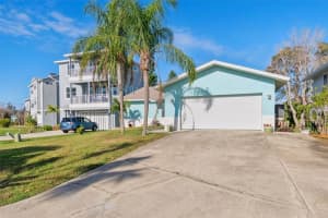 216 176TH AVENUE, REDINGTON SHORES, FL 33708 - MLS#MFRTB8465434
