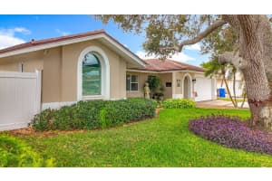 3828 48TH AVENUE, ST PETERSBURG, FL 33711 - MLS#MFRTB8465535
